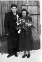 /album/rodinna-vetev-jana-hlavky/svatebni-fotografie-zdeny-cerne-a-jaromira-hlavky-jpg1/